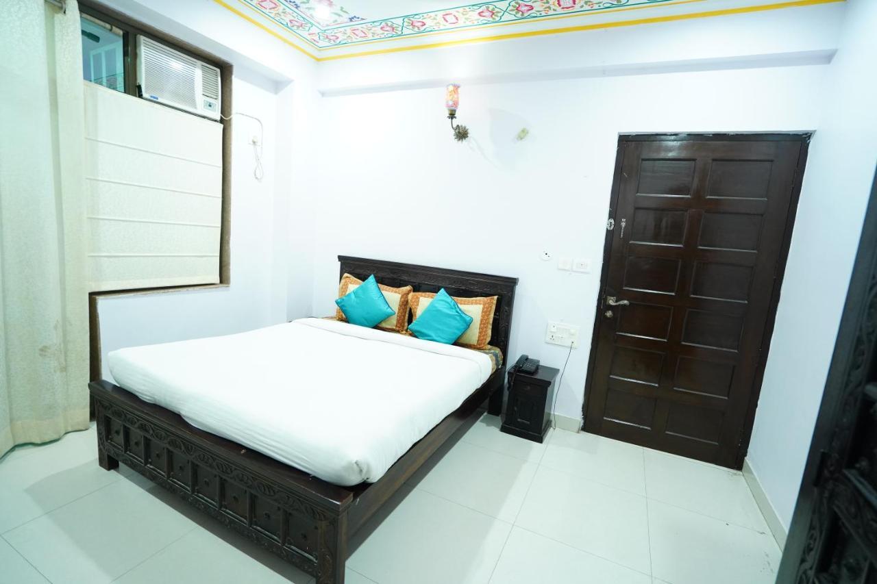 Hotel Jal Mahal Haveli 자이푸르 외부 사진