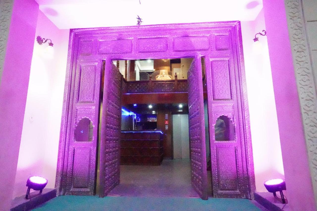 Hotel Jal Mahal Haveli 자이푸르 외부 사진