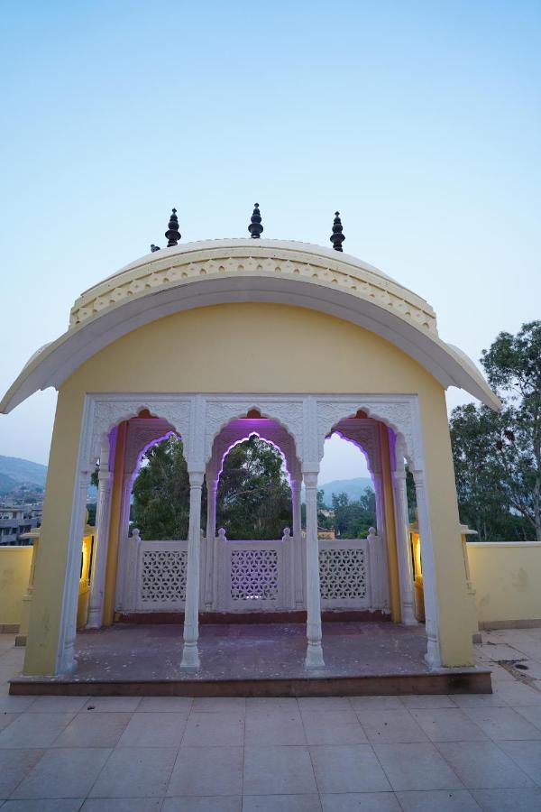 Hotel Jal Mahal Haveli 자이푸르 외부 사진