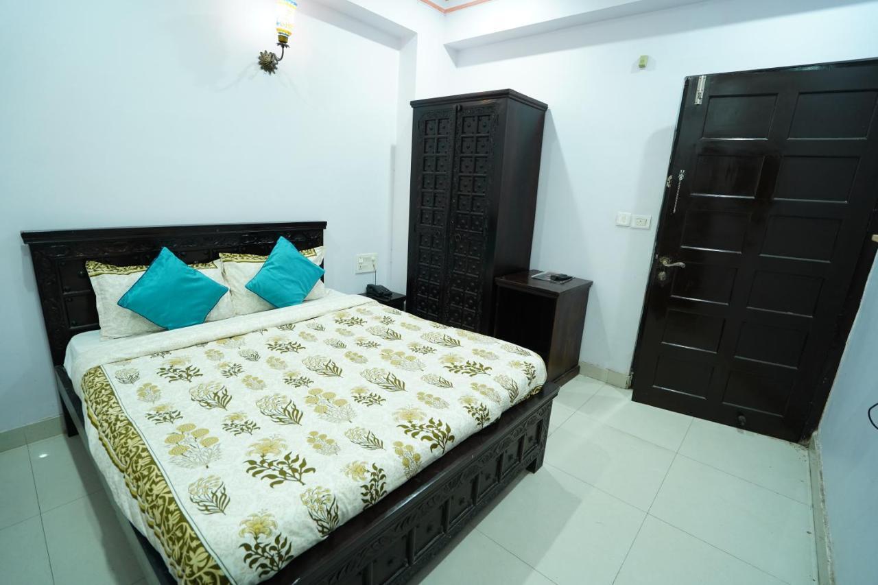 Hotel Jal Mahal Haveli 자이푸르 외부 사진